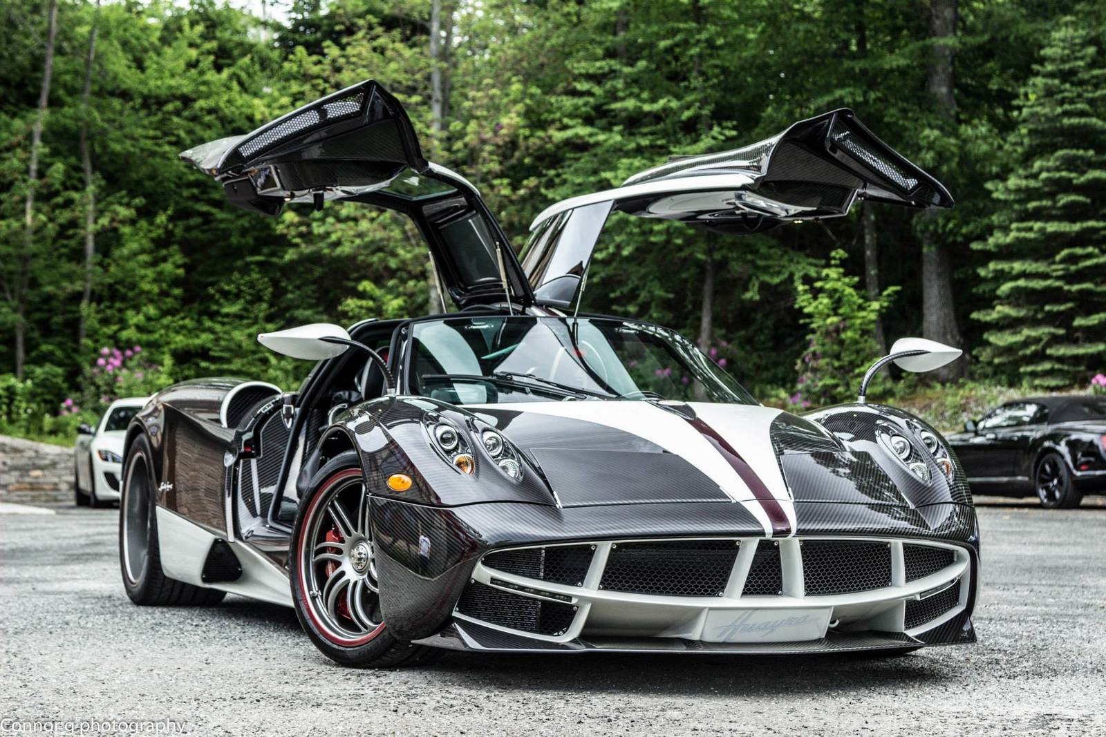 Pagani Huayra.
