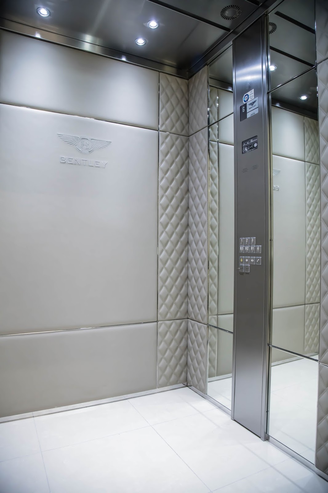 Concesionario Bentley Dubái