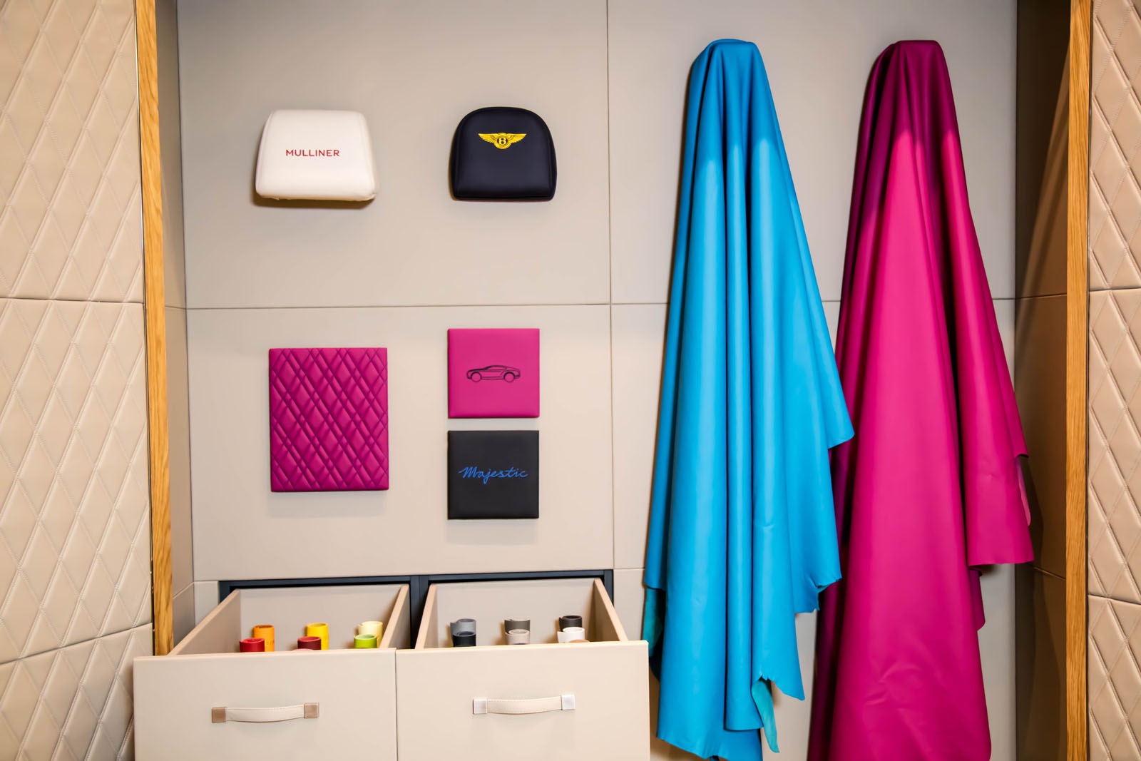 Concesionario Bentley Dubái