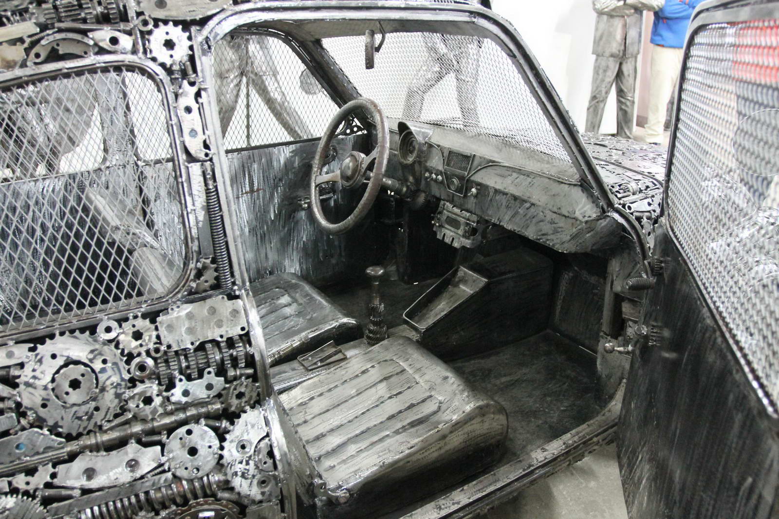 Superdeportivos hechos de chatarra