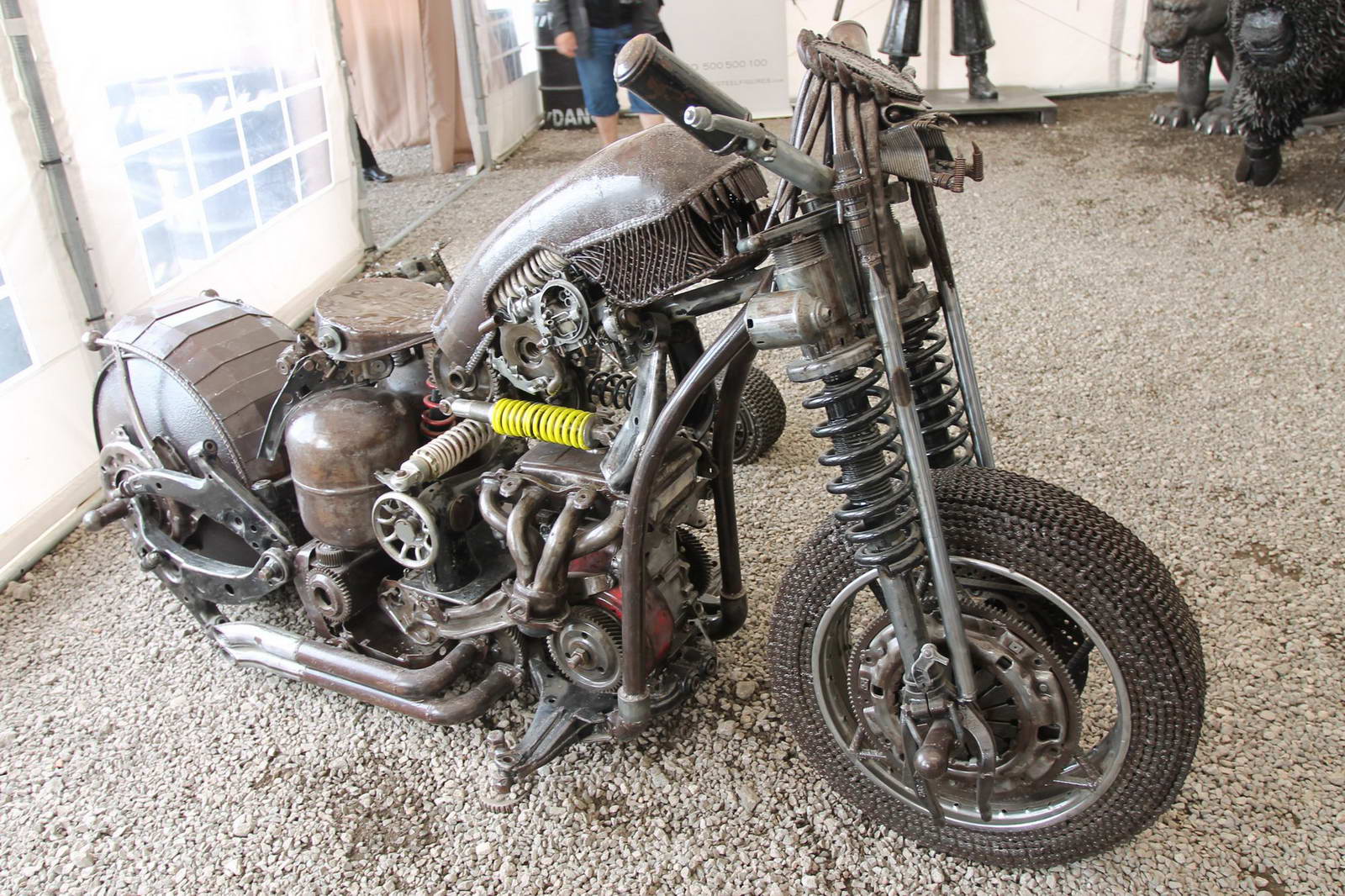 Superdeportivos hechos de chatarra