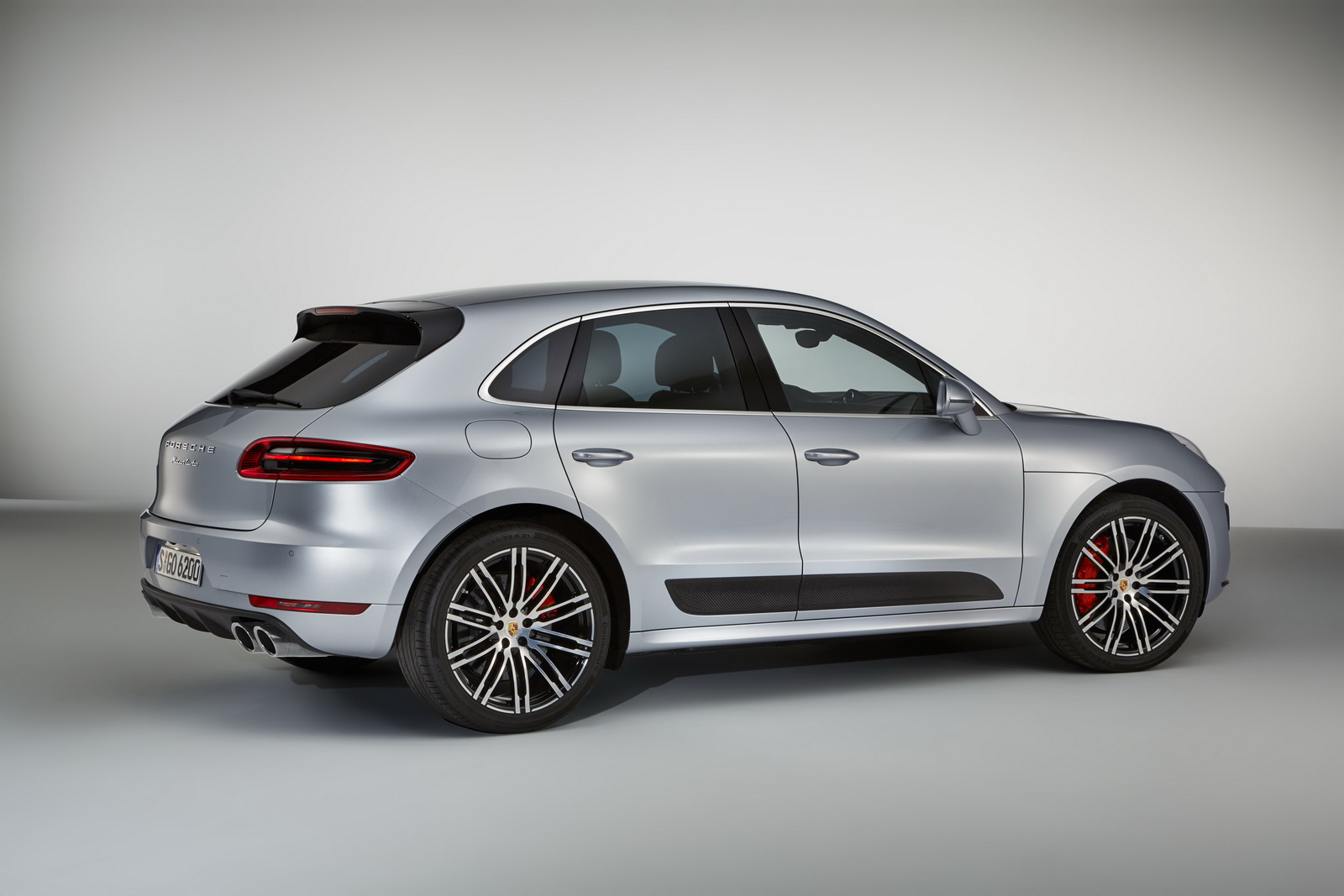 Porsche Macan Turbo Performance Pack