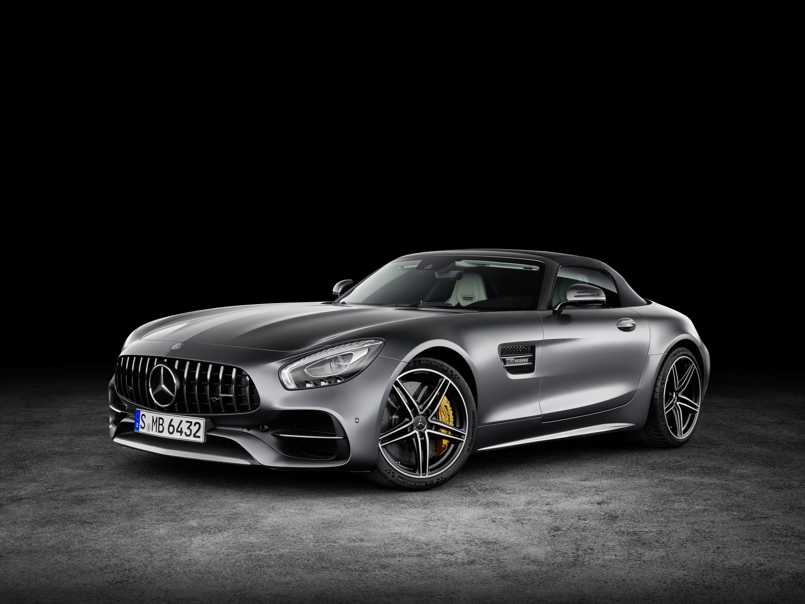 Mercedes-AMG GT Roadster