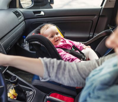 sillitas infantiles coches