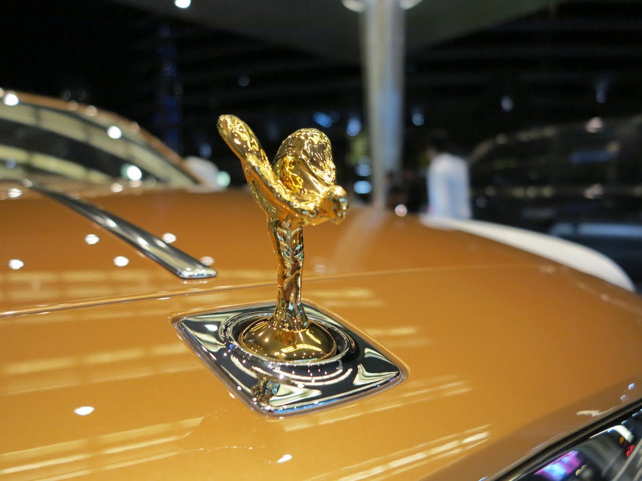 Espíritu del Éxtasis en oro para Rolls-Royce: 9.500 euros