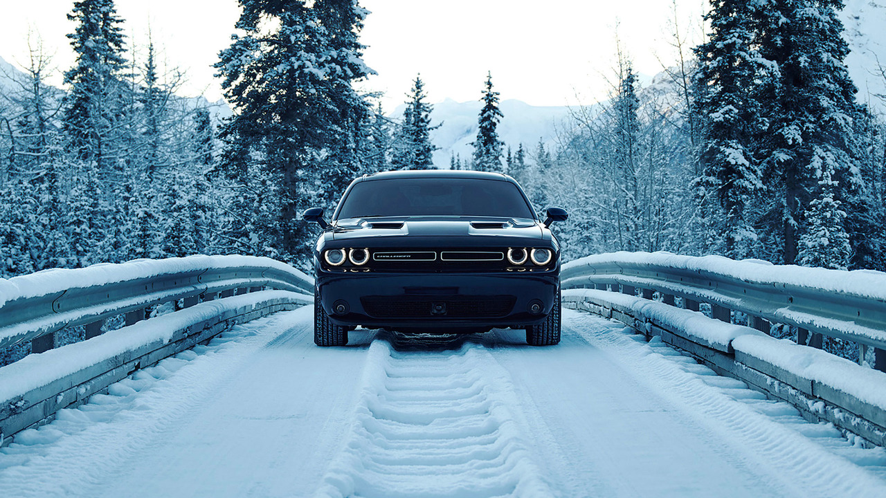 Dodge Challenger GT AWD