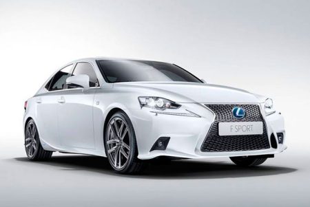 Lexus IS // Híbrido no enchufable