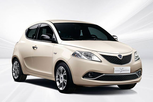 lancia ypsilon // gas licuado del petróleo
