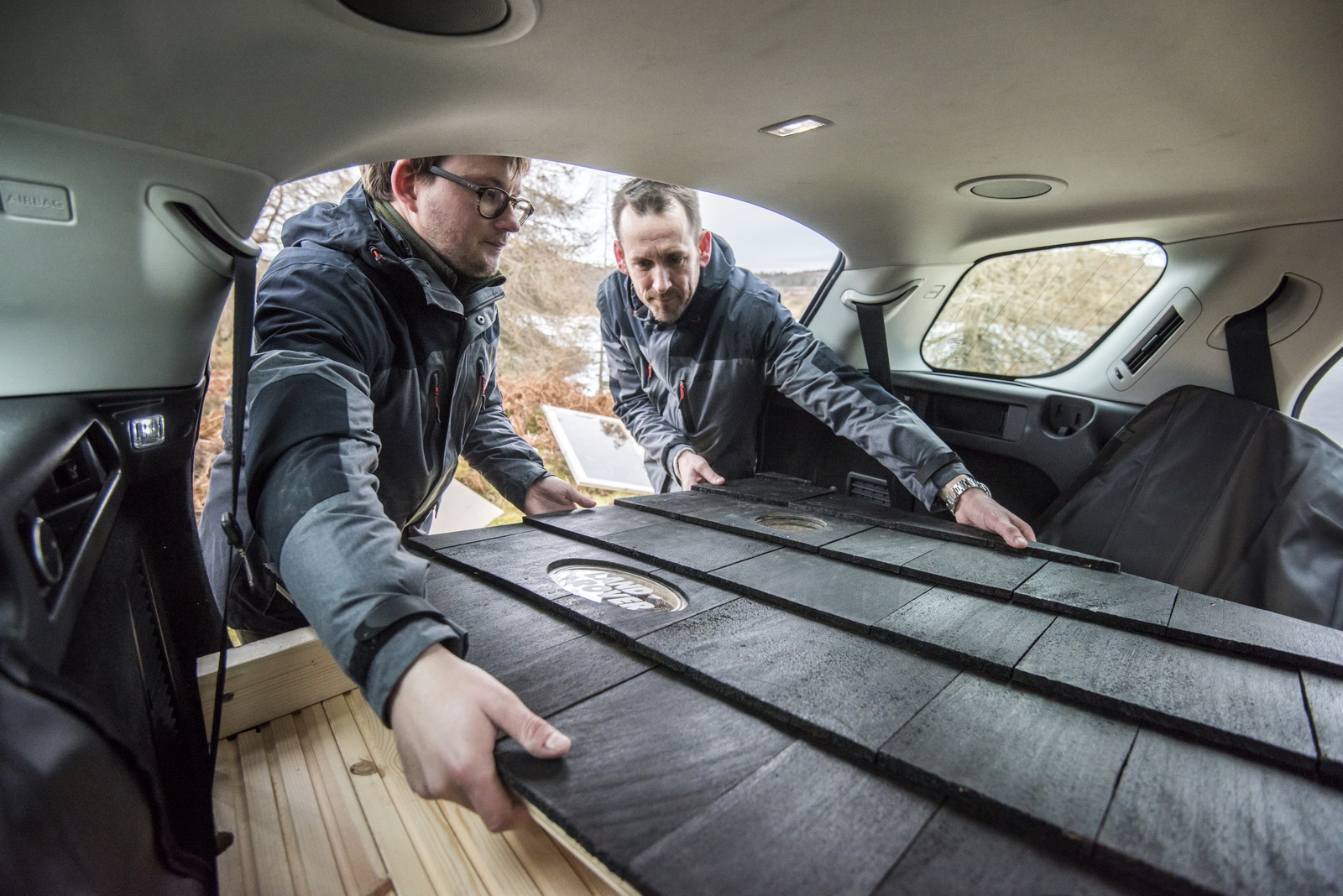 Cabaña de madera Land Rover