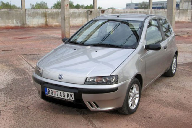 2002: Fiat Punto 1.2 3 p - 1.546.00 pesetas / 9.292 euros