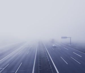 consejos conducir con niebla