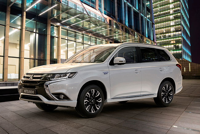 Híbridos enchufables / 1. Mitsubishi outlander: