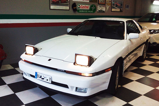 Toyota Supra 3000 V6 205 CV (1989) // <a href="http://www.miclasico.com/150-toyota/6815-supra-3000-v6-205-c-v" target="_blank">6.900 euros</a>