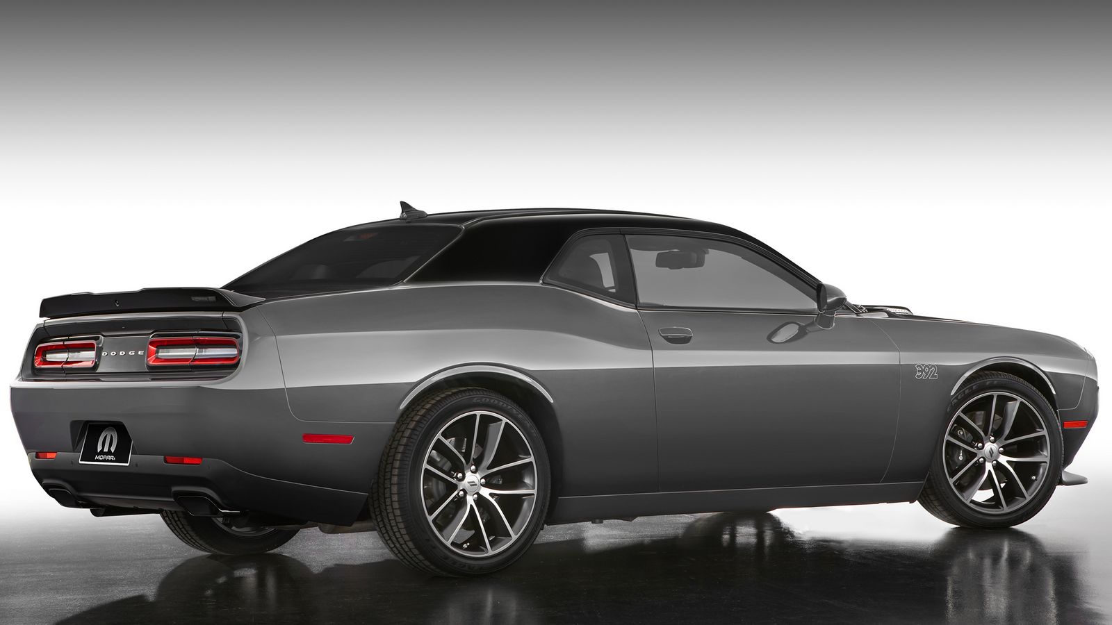 Dodge Challenger MOPAR