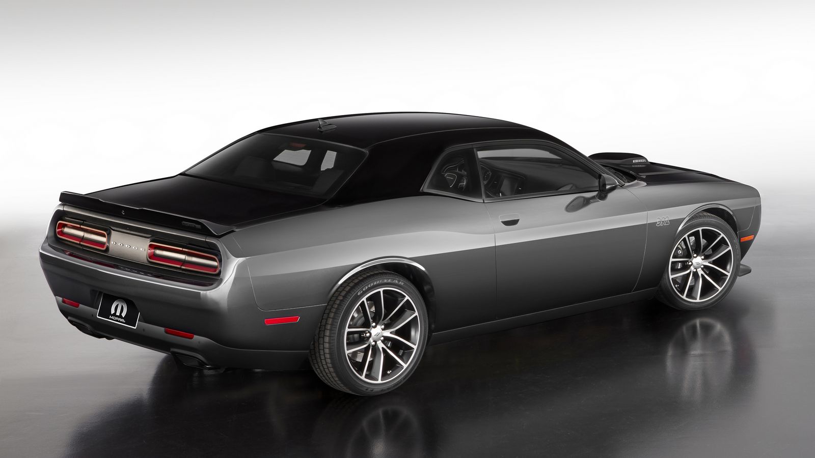 Dodge Challenger MOPAR