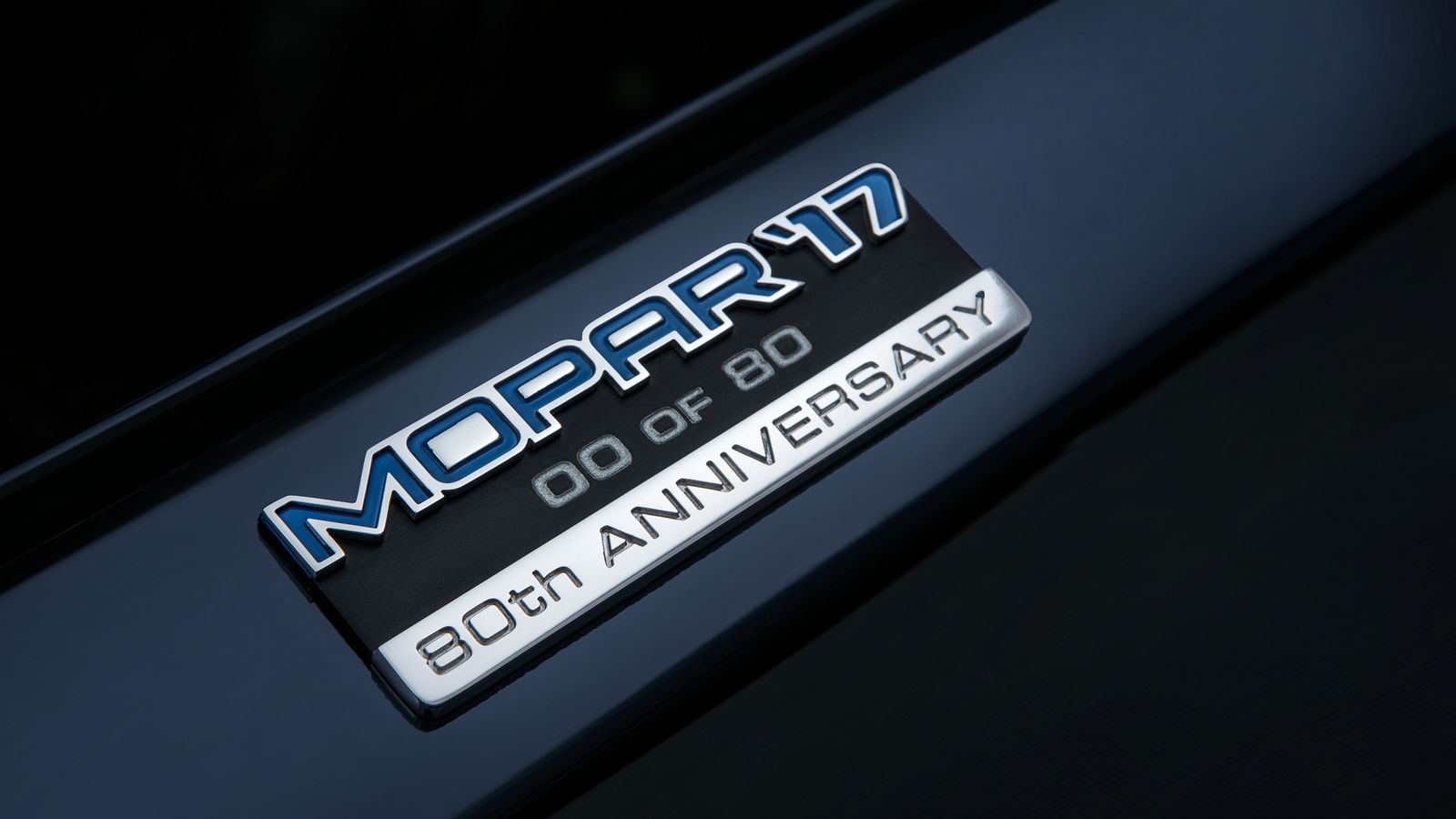 Dodge Challenger MOPAR