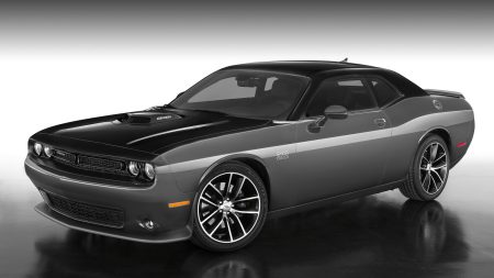 Dodge Challenger MOPAR