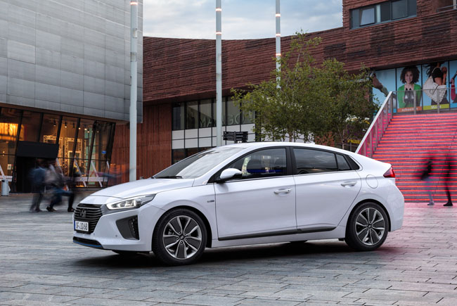 mejor coche verde // Hyundai Ioniq