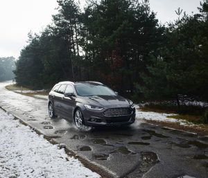 Ford detección baches