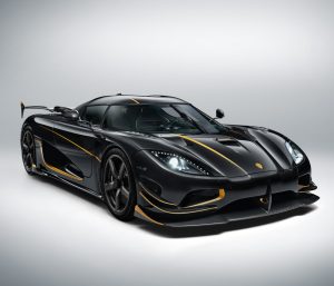 6. Koenigsegg Agera R: 418 km/h