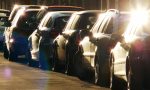 ¿Pueden multarte por aparcar demasiado cerca de otro coche?