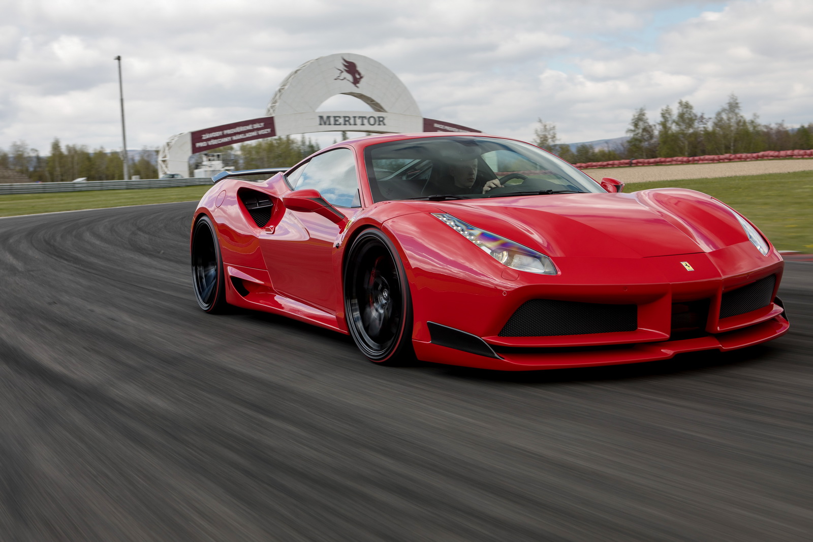 Novitec Rosso N-Largo Ferrari 488