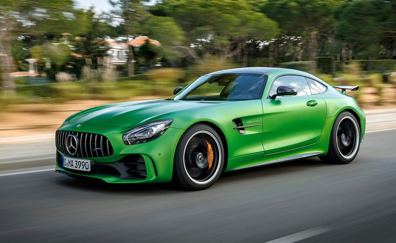 mercedes amg gt-r