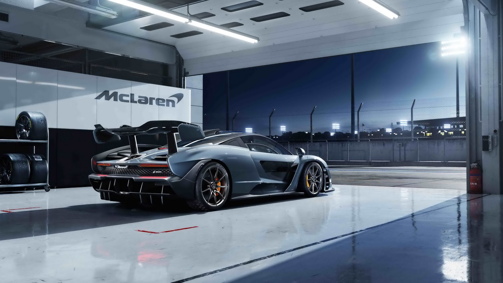 McLaren Senna