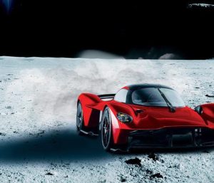 Aston Martin Valkyrie con polvo de Luna
