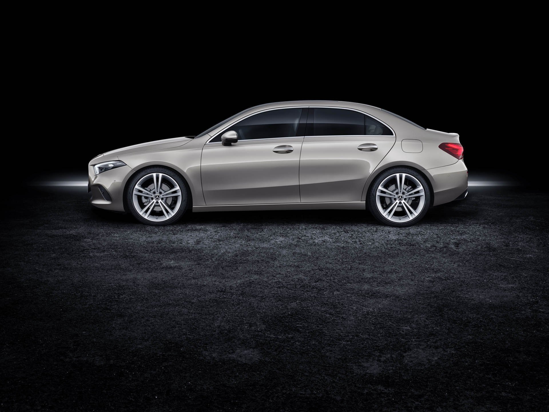 Mercedes Clase A sedán