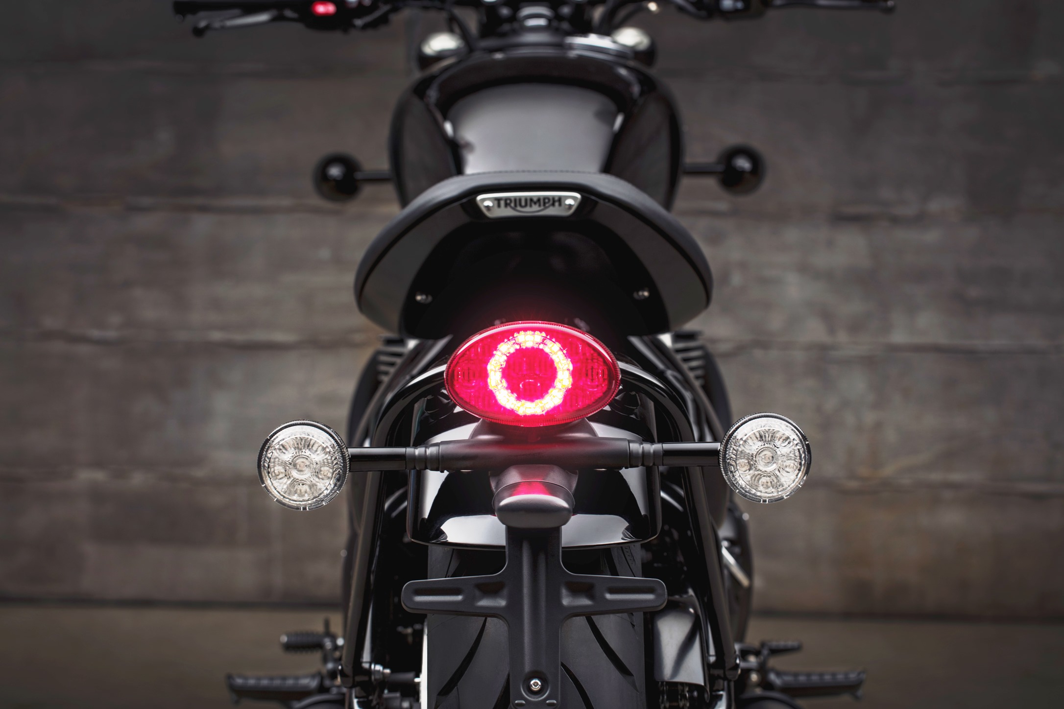 Triumph Bobber Black