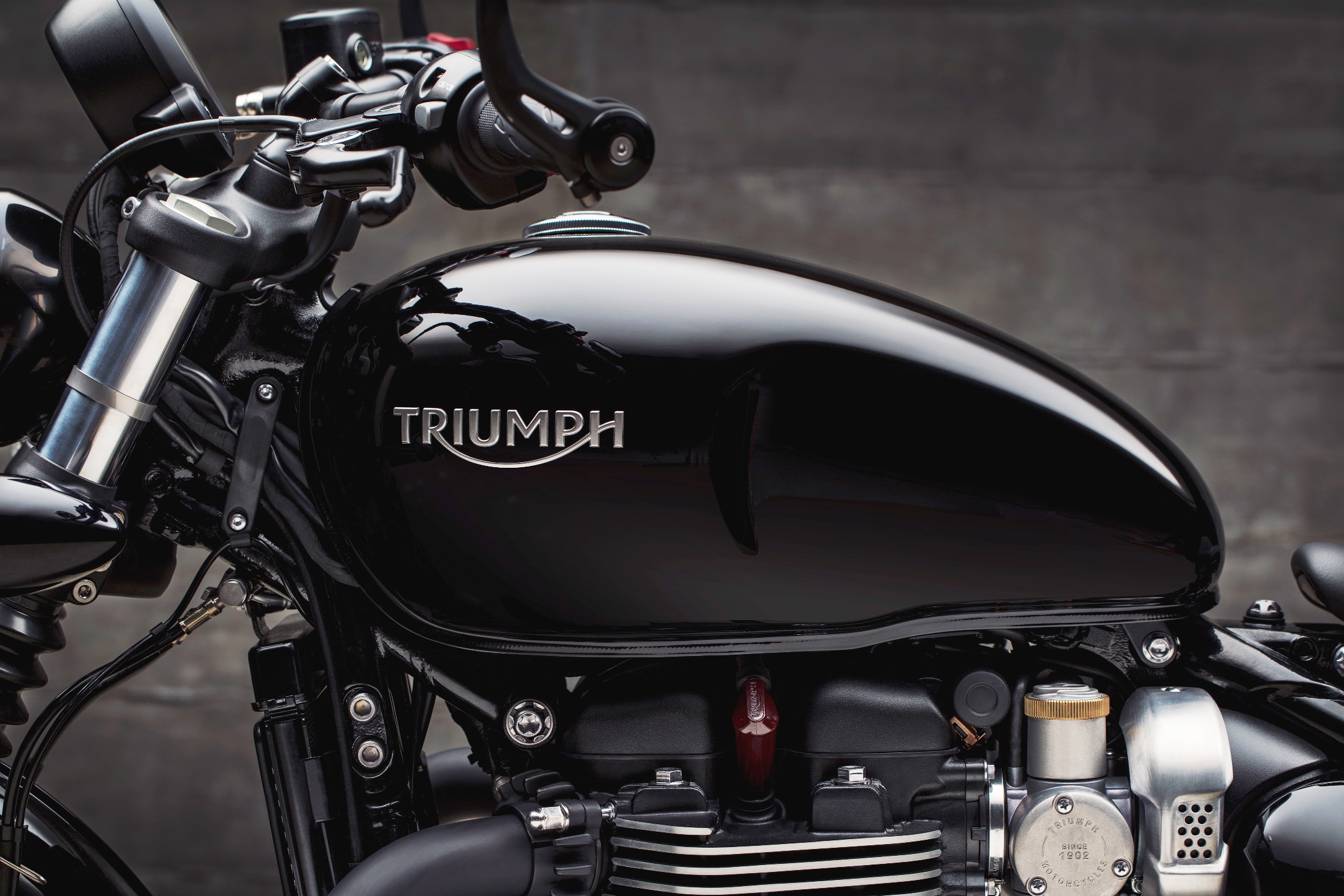 Triumph Bobber Black