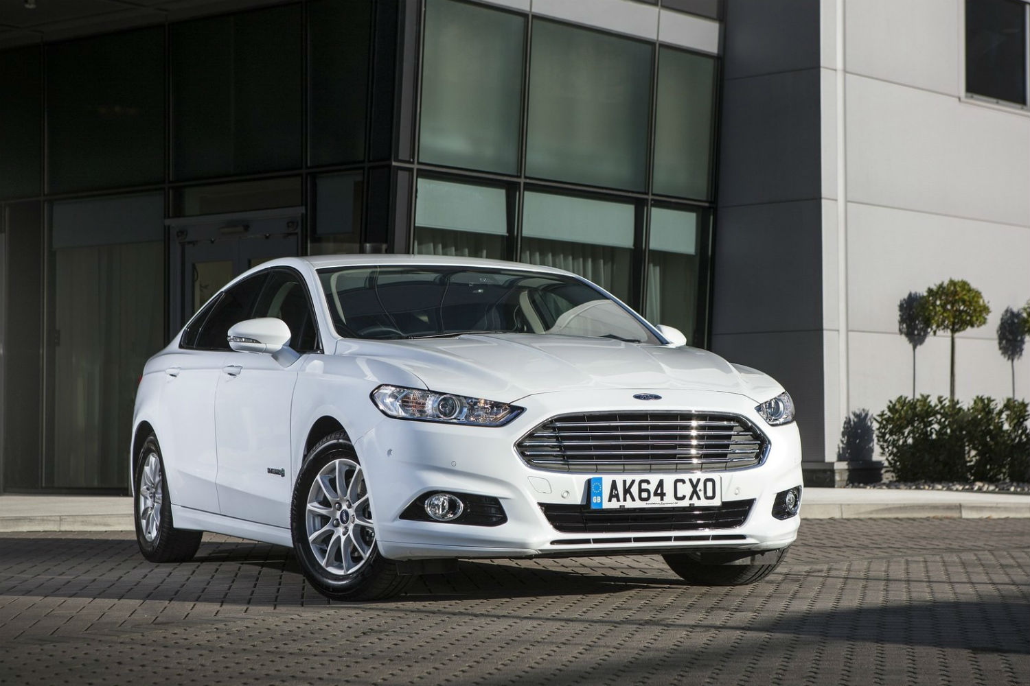 Ford Mondeo Híbrido: 28.762 euros
