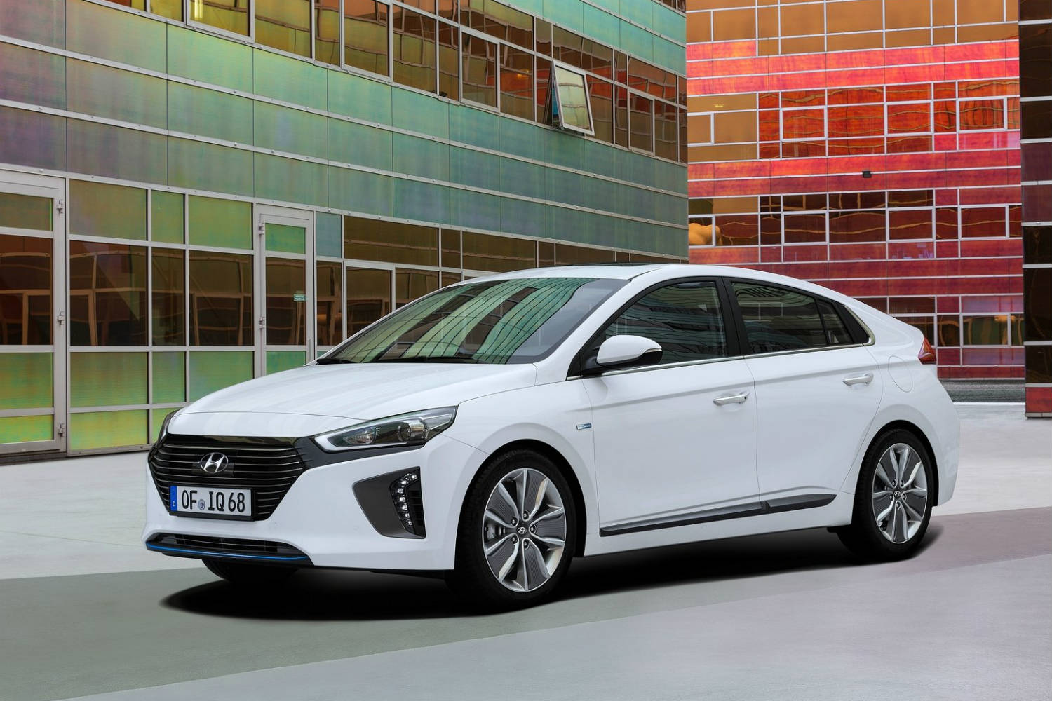Hyundai Ioniq híbrido: 20.625 euros