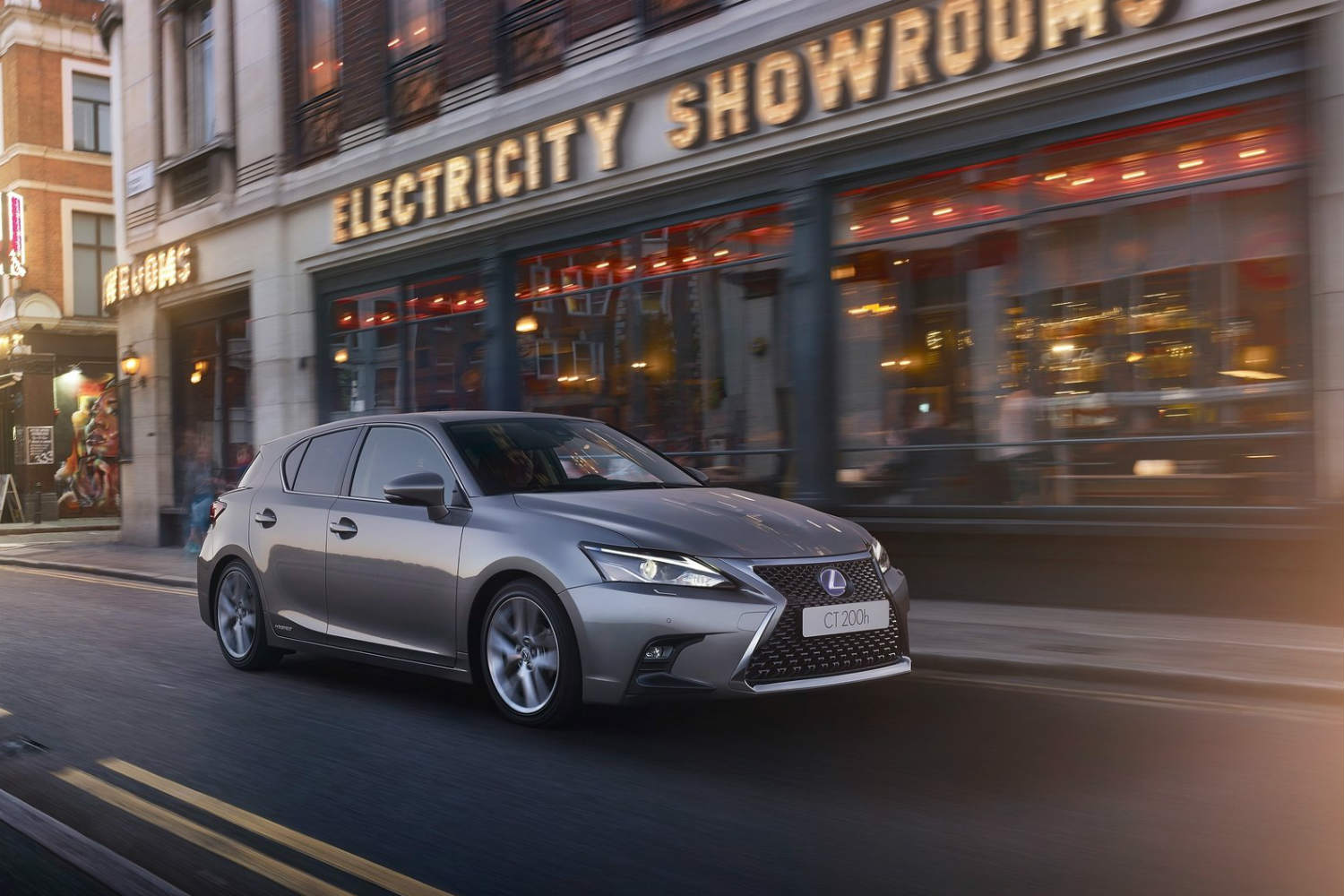 Lexus CT 200h: 24.900 euros
