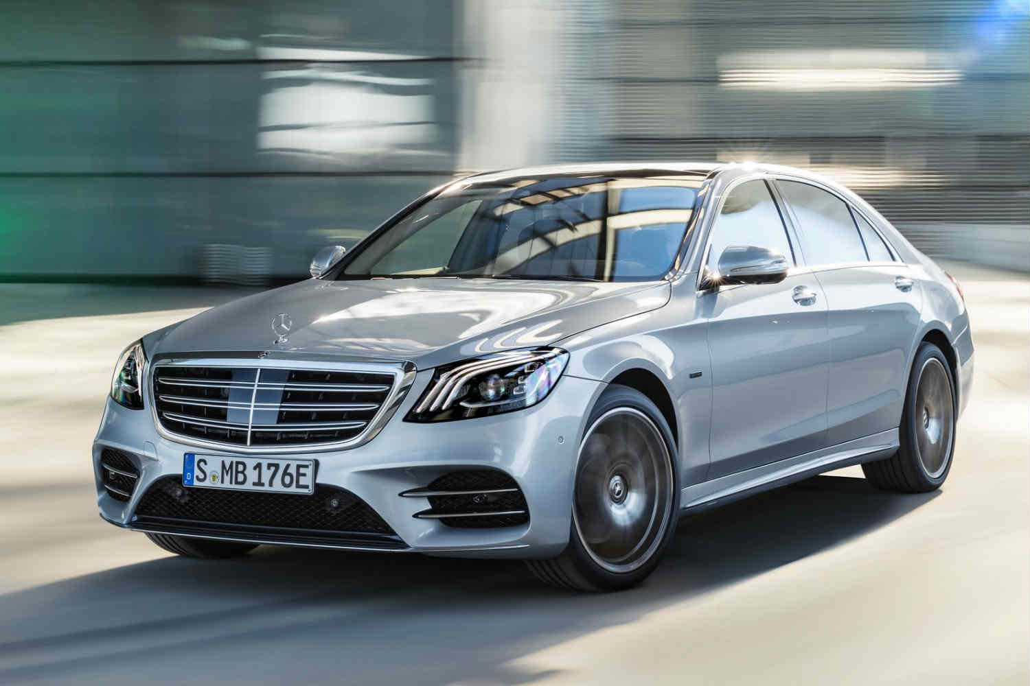 Etiqueta cero // Mercedes-Benz S560e