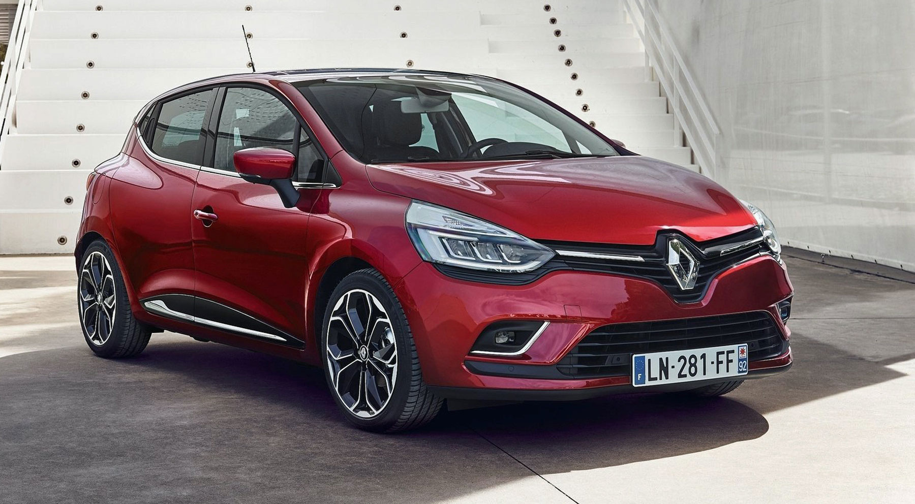 Renault Clio // 15.494 unidades