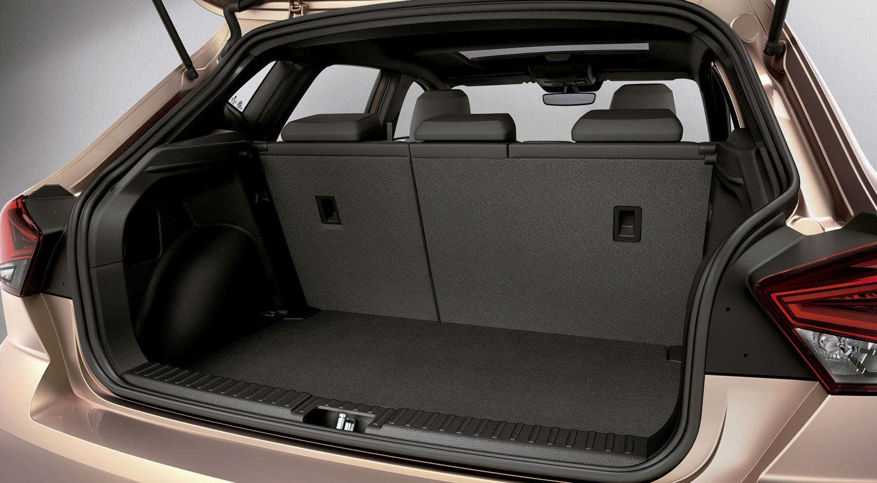 Seat Ibiza // 355 litros*