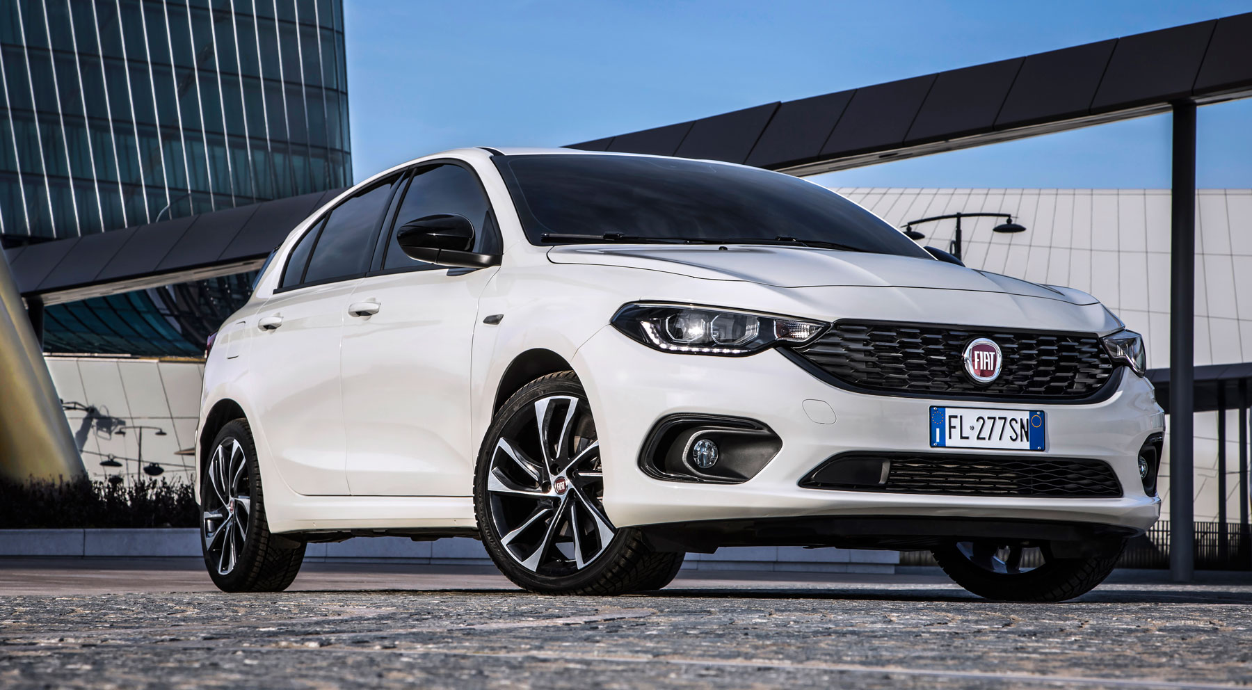Fiat Tipo 5p // 440 litros