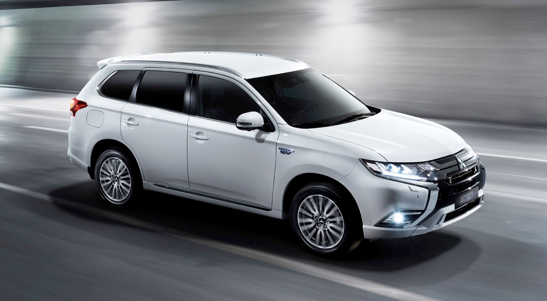 Mitsubishi Outlader PHEV // 41.888 unidades