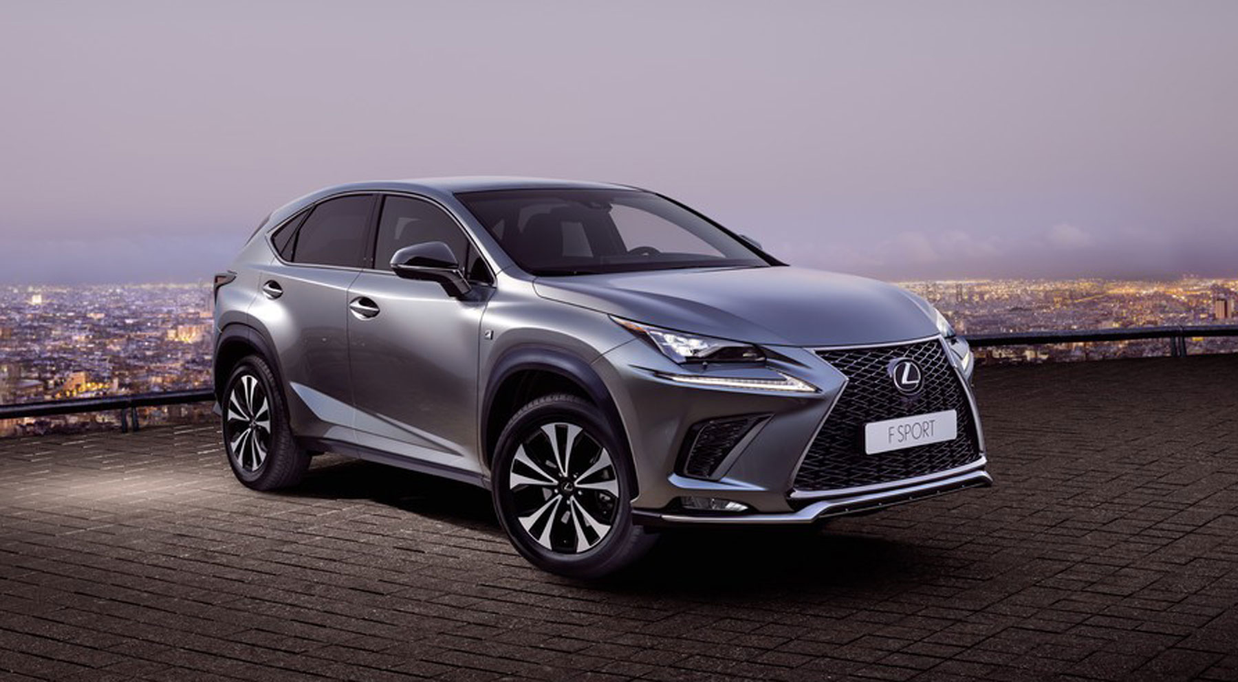 Lexus CT // 375 litros