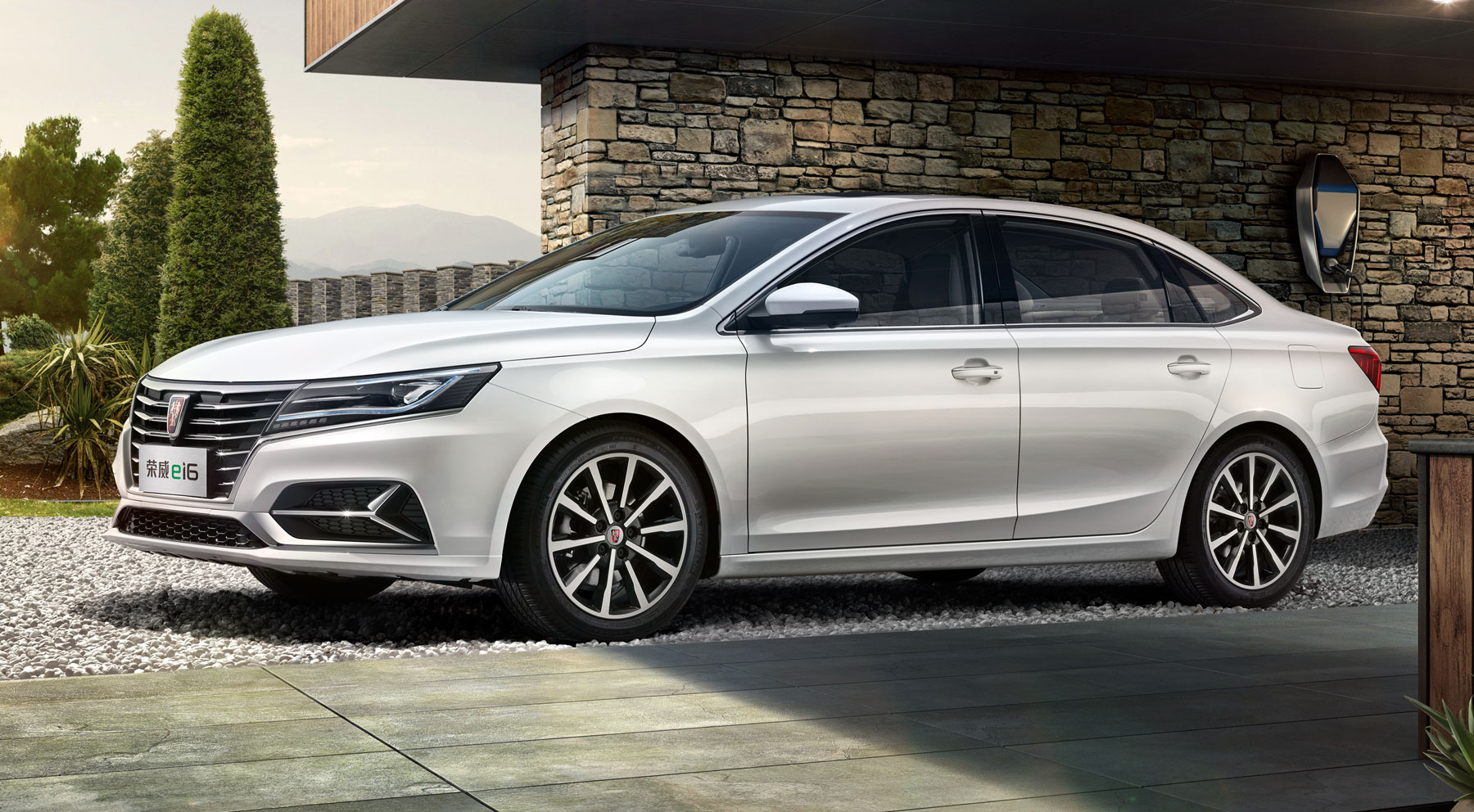 SAIC Roewe ei6 PHEV // 33.347 unidades