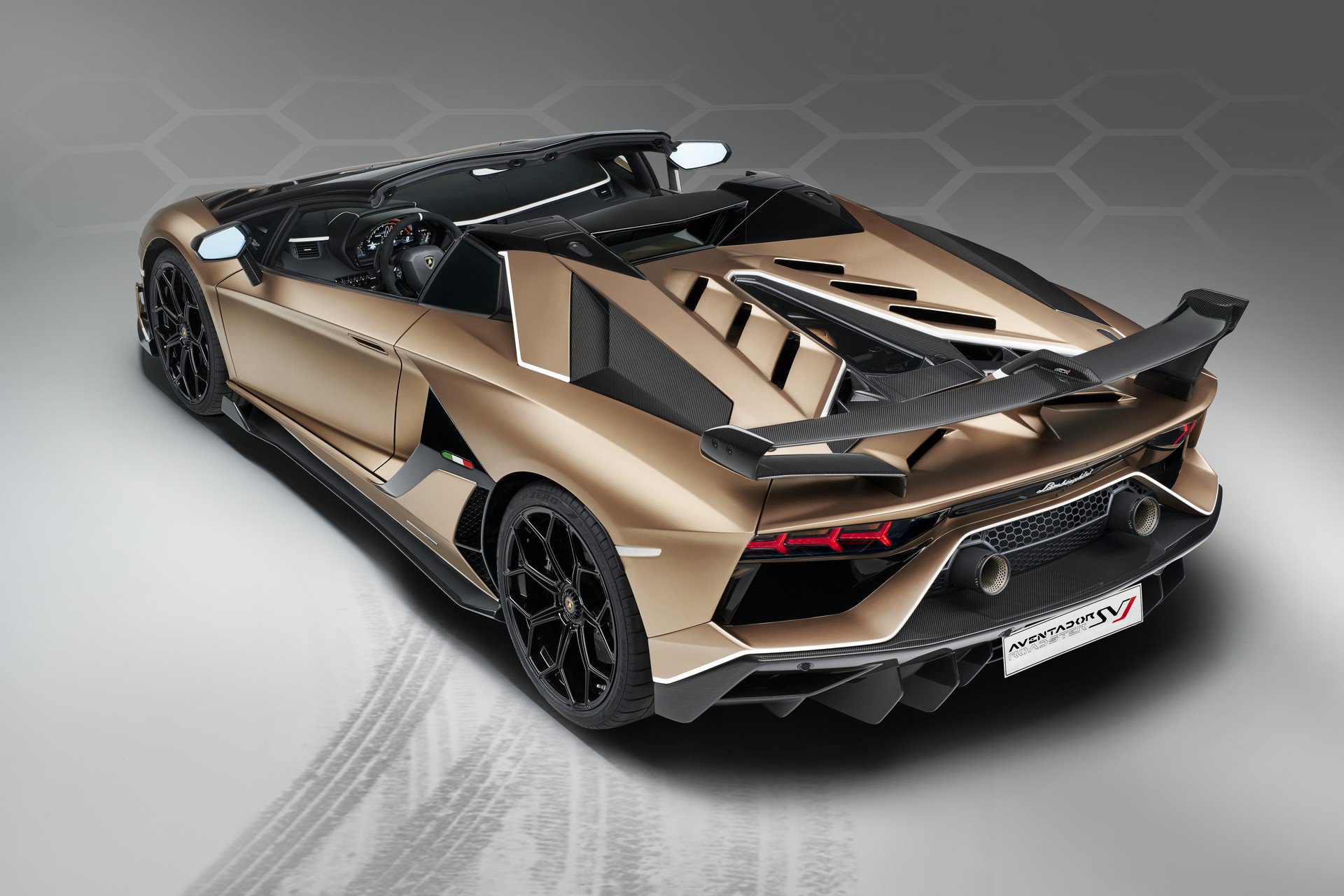 Lamborghini Aventador SVJ Roadster