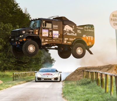 Lamborghini contra camión