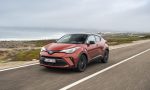 El Toyota C-HR, que estrena motores, se pone a la venta desde 25.050 euros