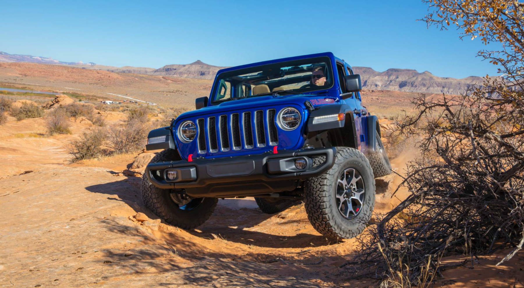 coches que se retrasan por el coronavirus