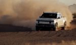El ‘pick-up’ eléctrico Rivian R1T, espectacular fuera del asfalto