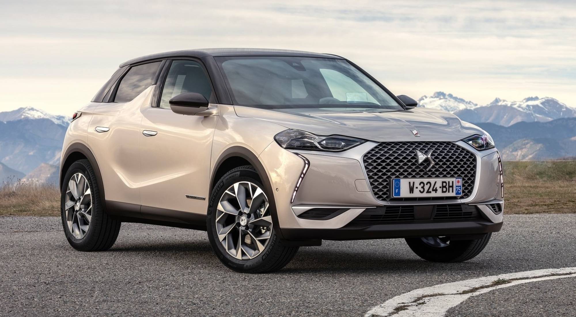 DS-3 Crossback E-Tense