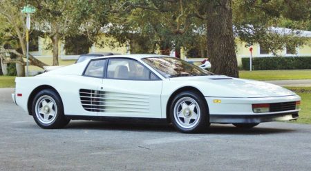 Ferrari Testarossa // 60 unidades