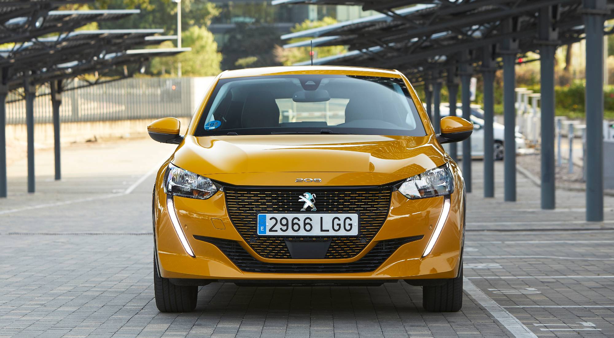 Peugeot e-208